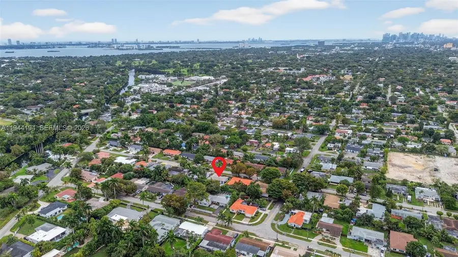425 NE 114th St, Miami, FL 33161 - Image #3