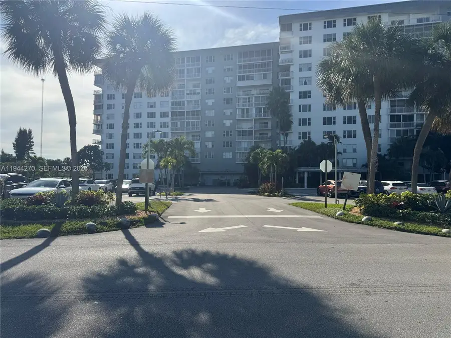 3800 Hillcrest Dr #1222, Hollywood, FL 33021 - Image #3