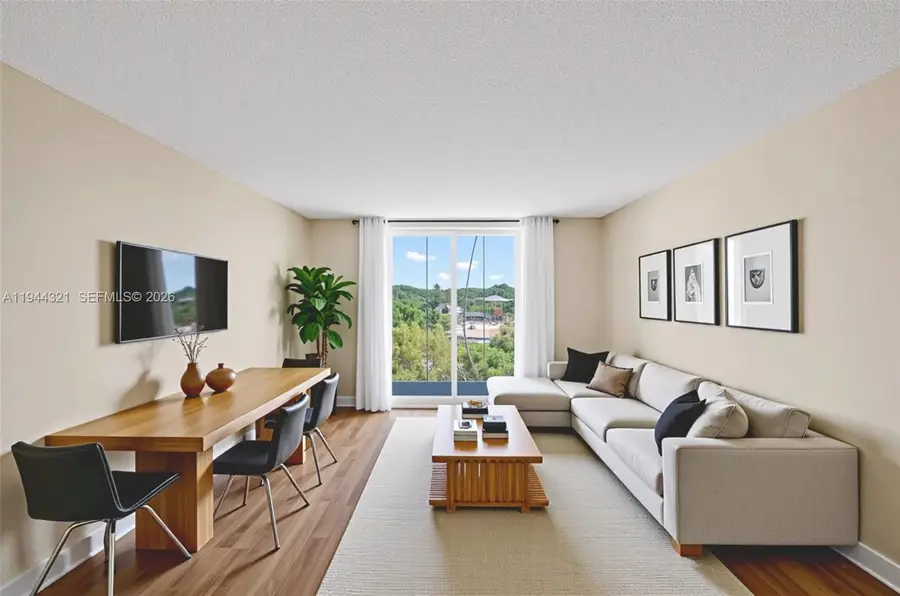 16851 NE 23rd Avenue #619, North Miami Beach, FL 33160 - Image #2