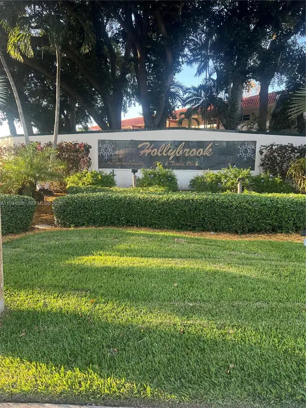 8900 Washington Blvd #402, Pembroke Pines, FL 33025