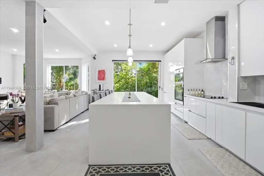 11372 NW 72nd Ter, Doral, FL 33178 - #2