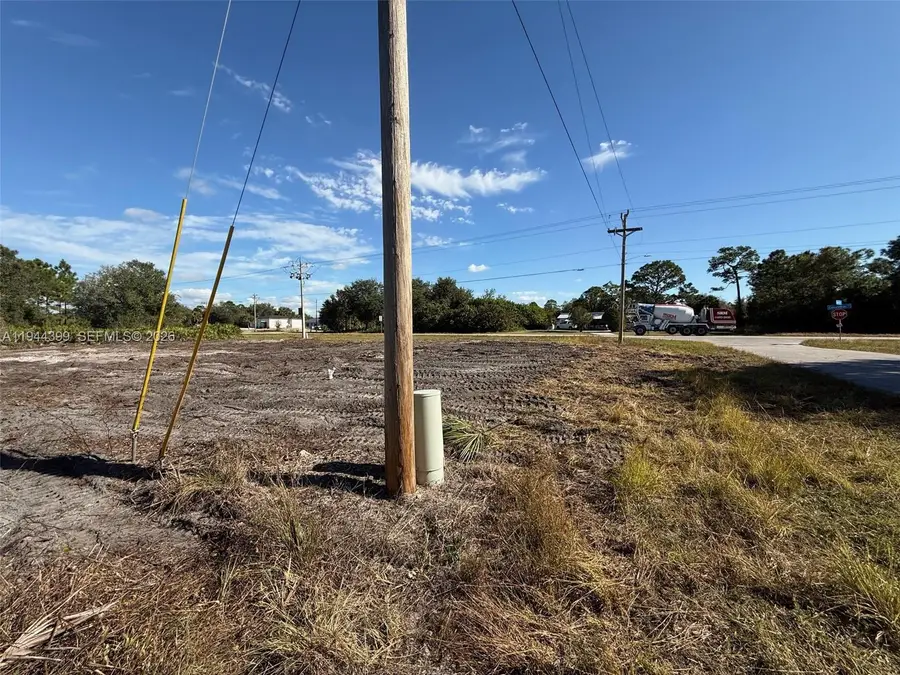 1171 E Barfield St, Lehigh Acres, FL 33974 - Image #3