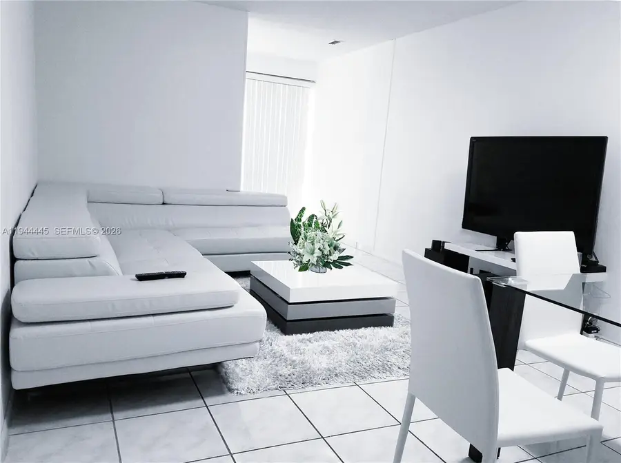 17570 Atlantic Blvd #104, Sunny Isles Beach, FL 33160 - Image #2