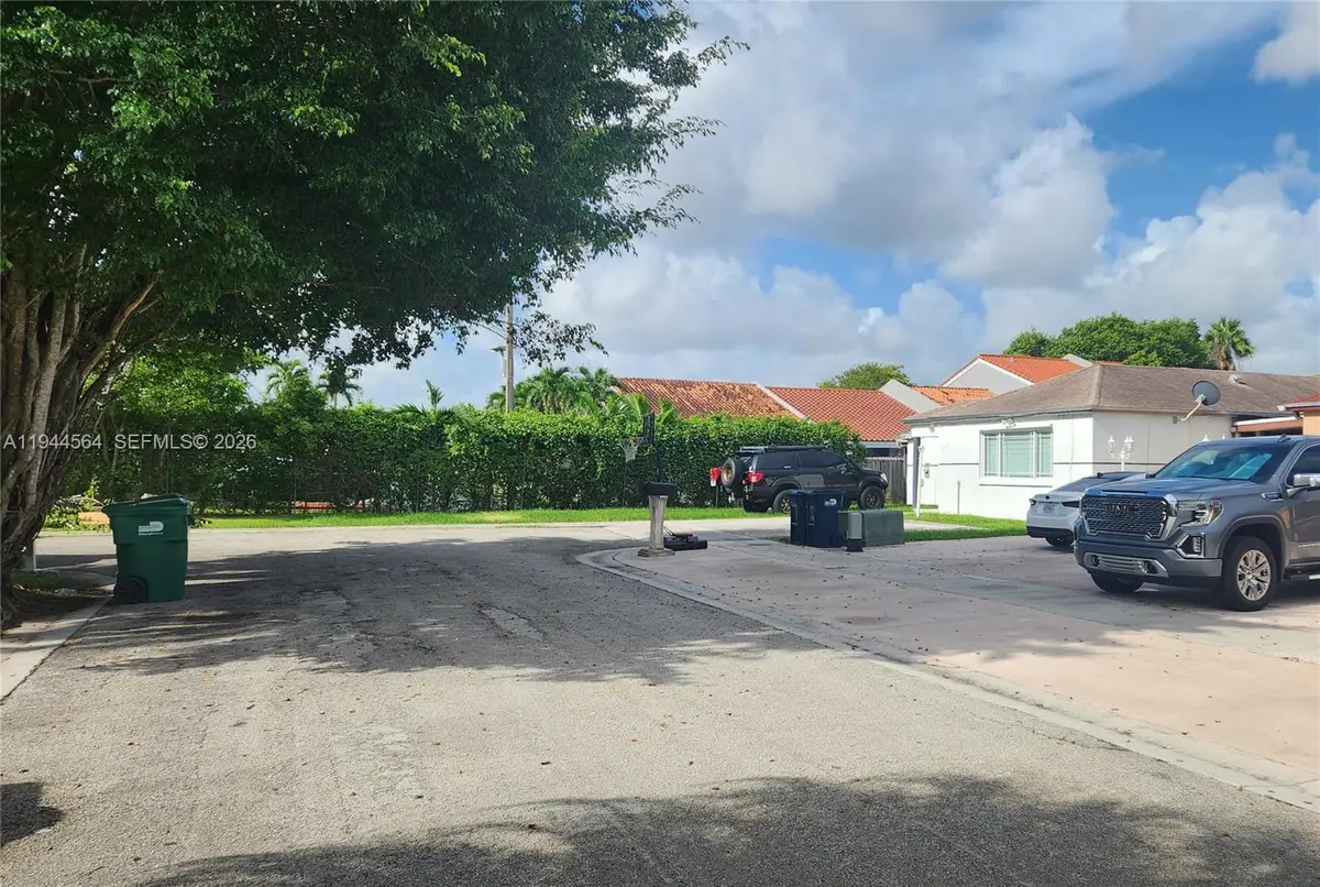 8254 SW 147th Pl, Miami, FL 33193 - Image #1