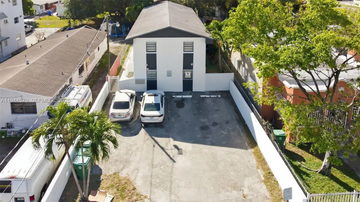 1542 NW 35th St, Miami, FL 33142 - Image #1