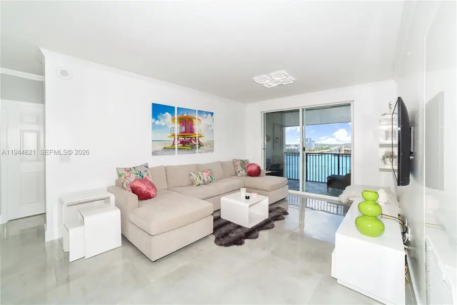 17150 N Bay #2905, Sunny Isles Beach, FL 33160 - Image #2