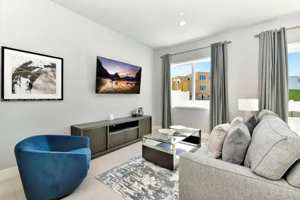 7740 Sandy Ridge Dr #136, Kissimmee, FL 34747