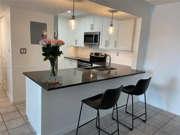 8640 SW 212th St #304, Cutler Bay, FL 33189