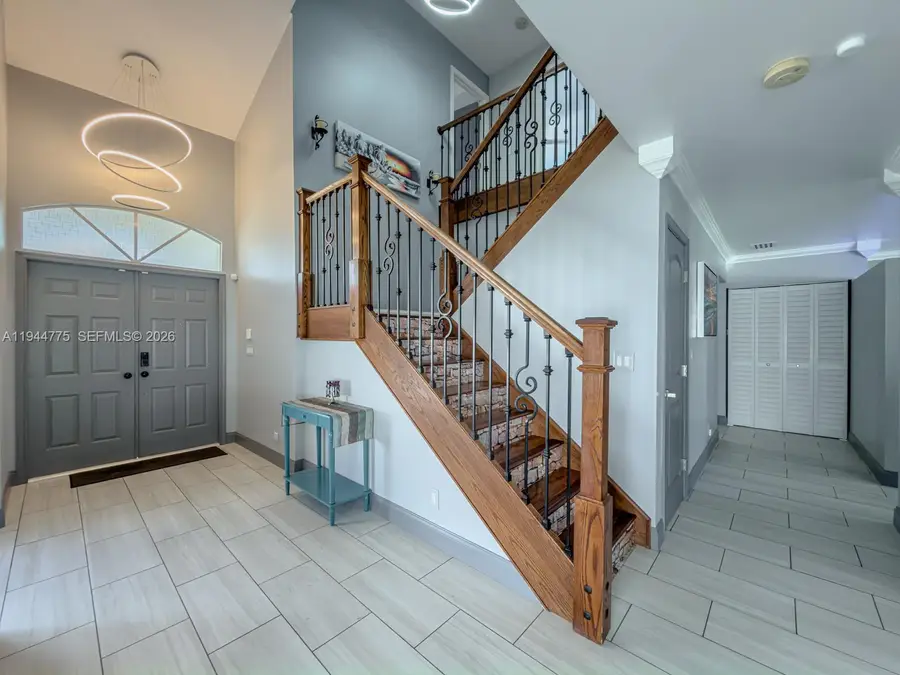 940 SW 177th Way, Pembroke Pines, FL 33029 - Image #2