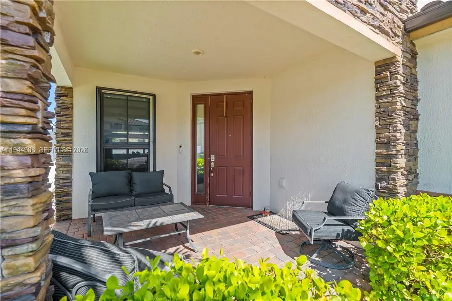 3573 W 93rd Pl, Hialeah, FL 33018 - Image #2