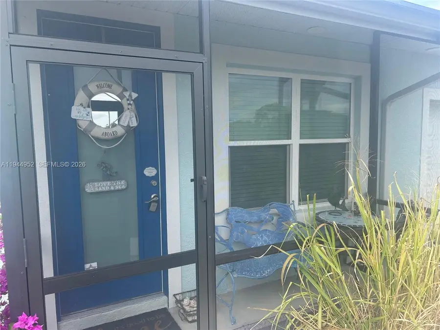 562 Flamingo Rd, Venice, FL 34293 - Image #3