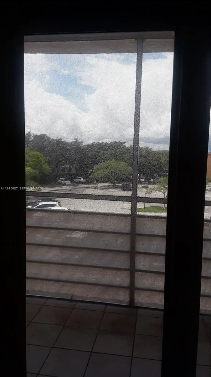 4374 NW 9th Ave #16-3G, Deerfield Beach, FL 33064 - Image #2