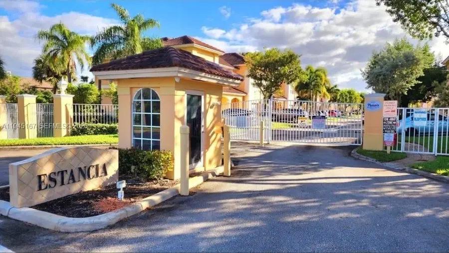 501 Talia Cir, Palm Springs, FL 33461 - Image #3