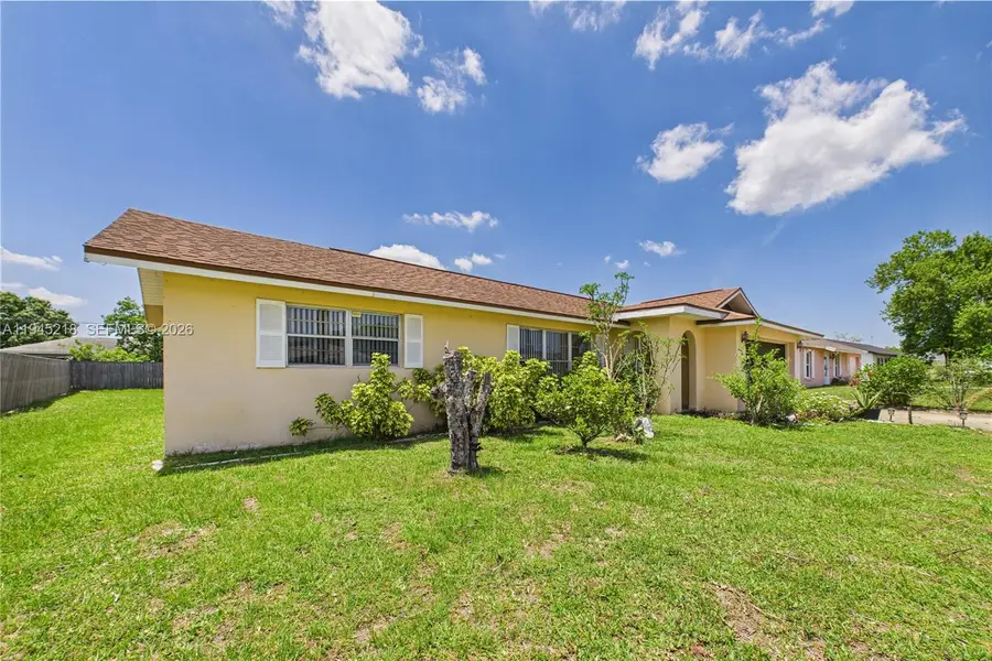 1360 Emerson Dr Ne, Palm Bay, FL 32907 - Image #2