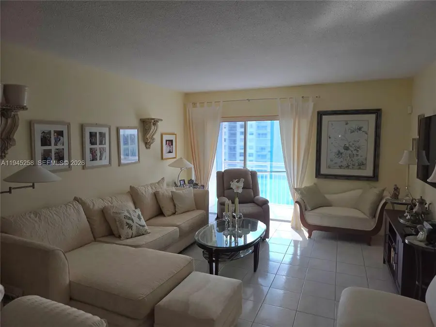 400 Kings Point Dr #1202, Sunny Isles Beach, FL 33160 - Image #2