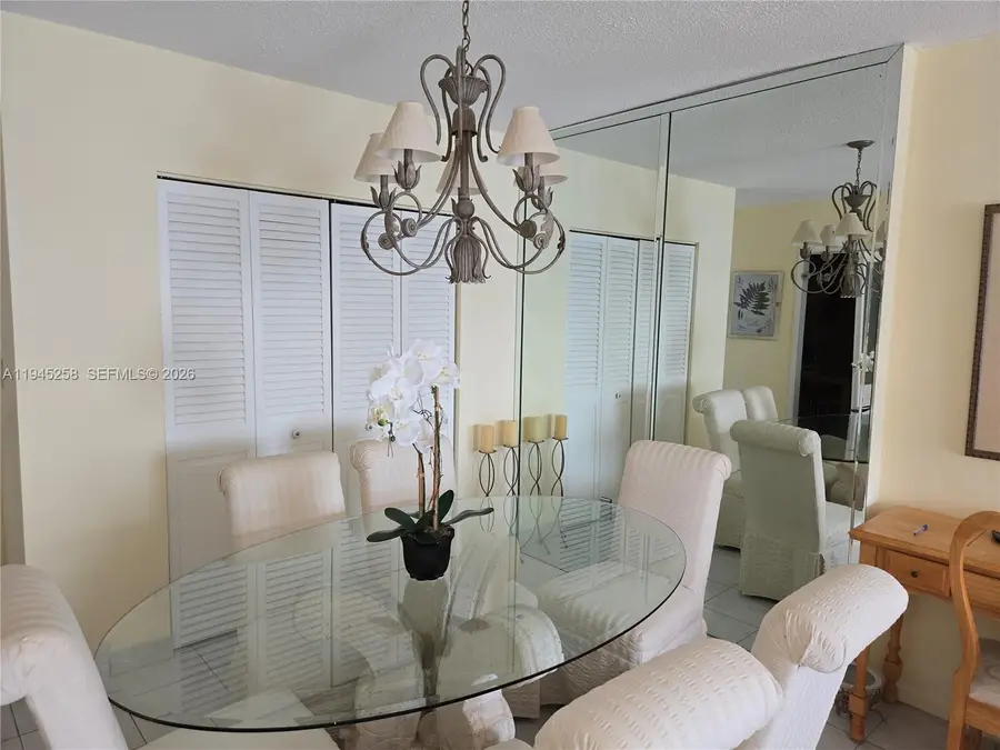 400 Kings Point Dr #1202, Sunny Isles Beach, FL 33160 - Image #3
