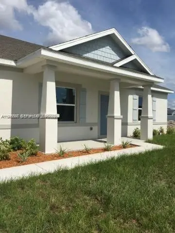 2240 SW Lawrence St, Port St Lucie, FL 34953