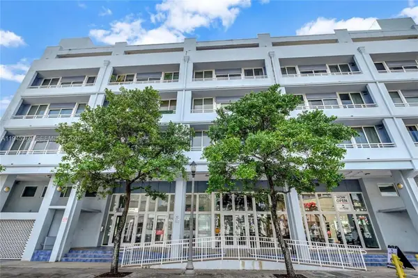 3250 Grand Avenue #306, Miami, FL 33133