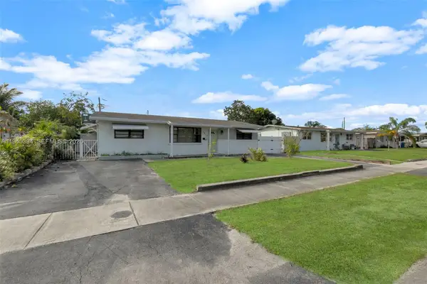 1310 NW 42nd St, Oakland Park, FL 33309