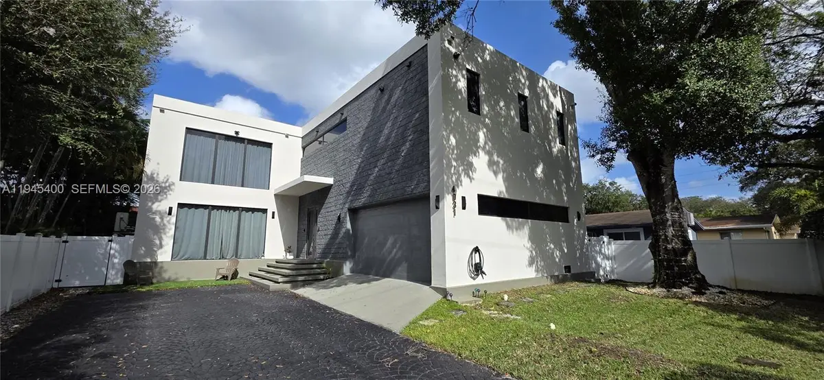 4031 SW 54th Ct, Dania Beach, FL 33314 - Image #1