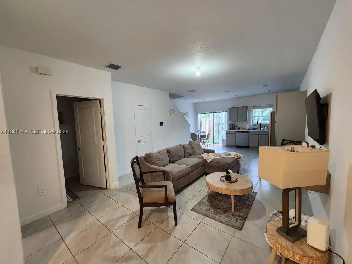 326 NE 1st Dr, Florida City, FL 33034 - #1