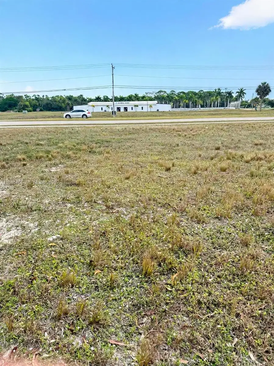 806 Skyline Blvd, Cape Coral, FL 33991 - Image #3