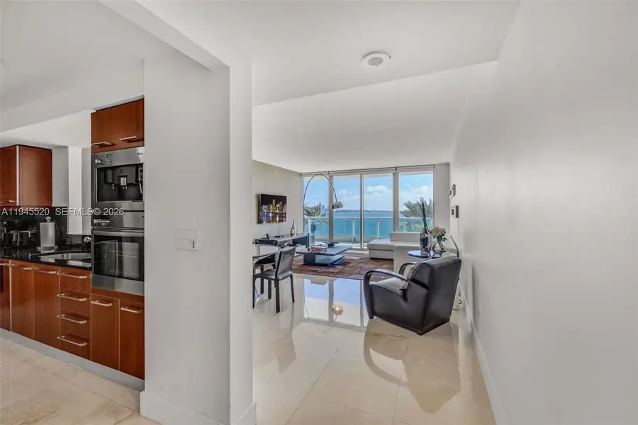 1331 Brickell Bay Dr #1007, Miami, FL 33131 - Image #2