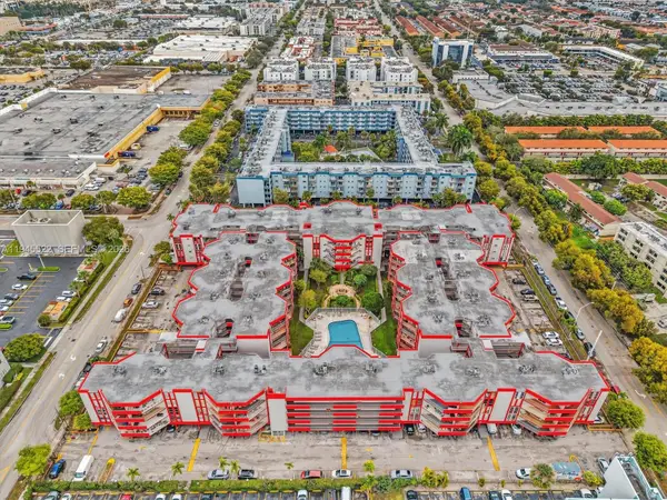 1750 W 46th St #404, Hialeah, FL 33012