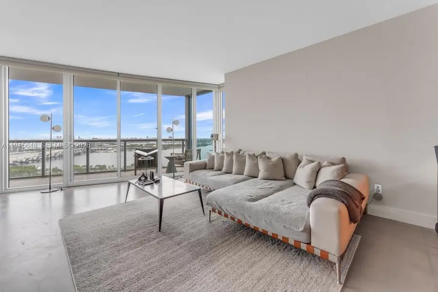 888 Biscayne Blvd #2409, Miami, FL 33132 - Image #3