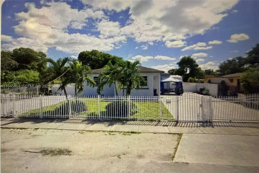 2376 NW 104th St, Miami, FL 33147 - Image #2