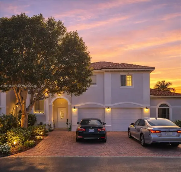 13658 SW 142nd Ter, Miami, FL 33186