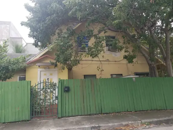 1245 NW 7th Ct, Miami, FL 33136