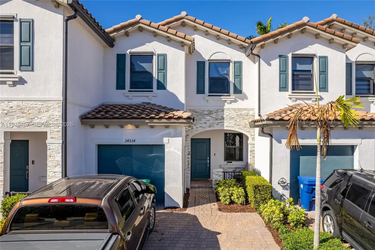 24534 SW 119th Pl, Homestead, FL 33032 - Image #1