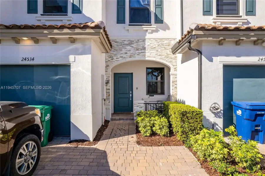 24534 SW 119th Pl, Homestead, FL 33032 - Image #3