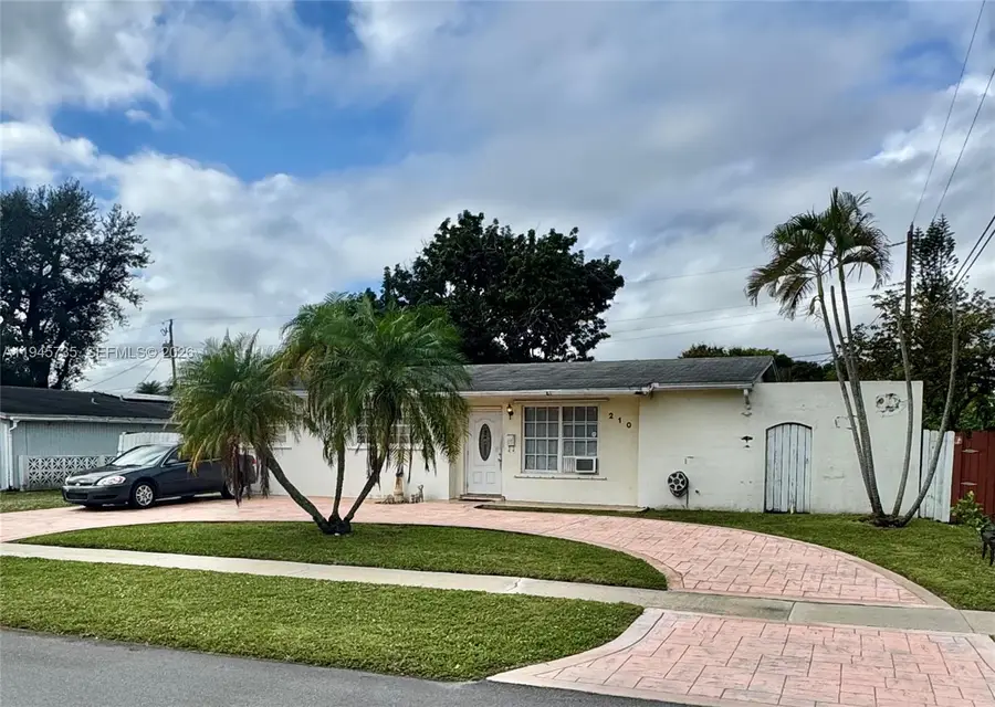 210 SW 65th Ave, Pembroke Pines, FL 33023 - Image #3