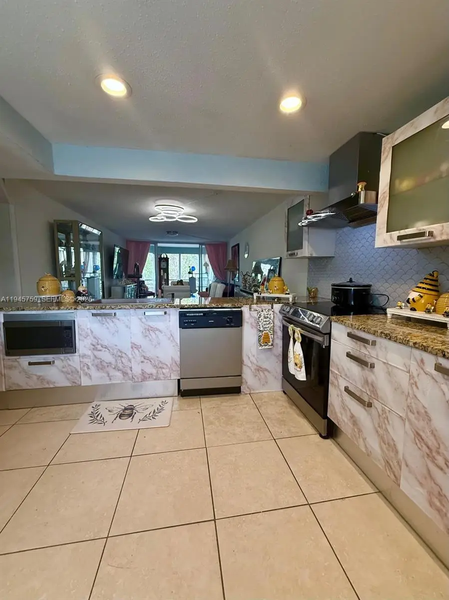 1601 NE 191st St #B403, Miami, FL 33179 - Image #3