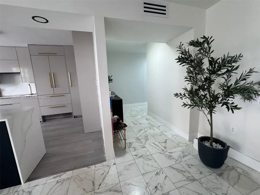 2750 NE 183rd St #705, Aventura, FL 33160 - Image #3