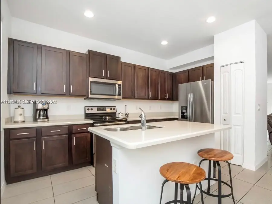 3327 NW 10th Ave, Pompano Beach, FL 33064 - Image #3