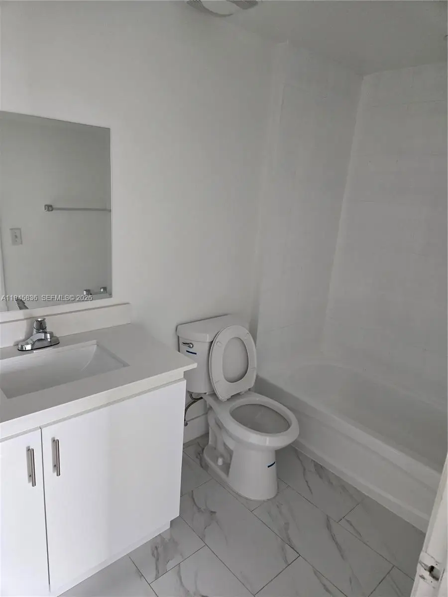 275 NE 18th St #503, Miami, FL 33132 - Image #3