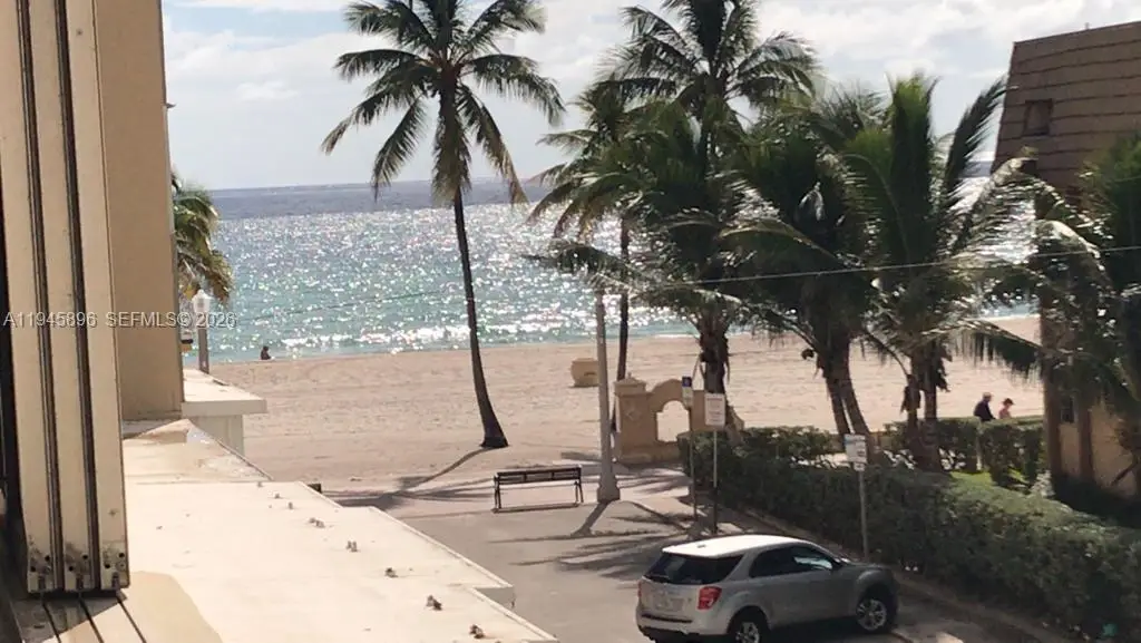 320 S Surf Rd #305, Hollywood, FL 33019 - Image #1