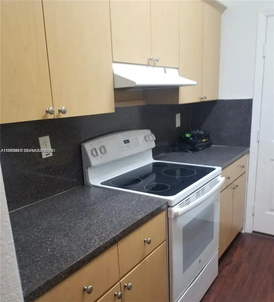 941 NE 169th St #216, North Miami Beach, FL 33162 - #3