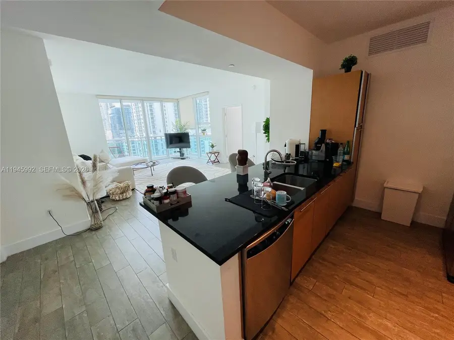 951 Brickell Ave #1511, Miami, FL 33131 - Image #2