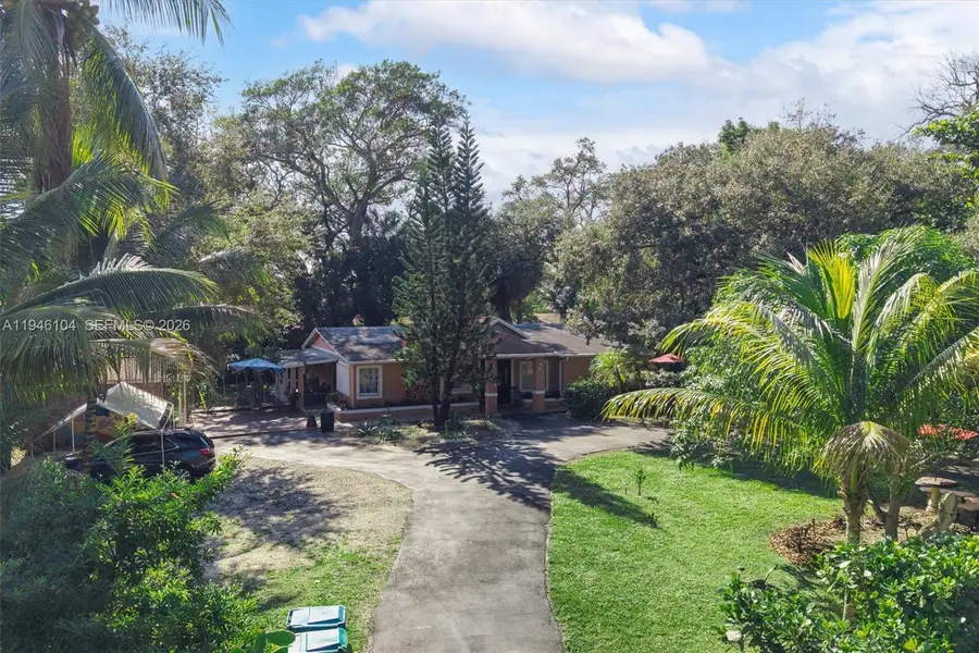 1760 NE 144th St, Miami, FL 33181 - Image #2