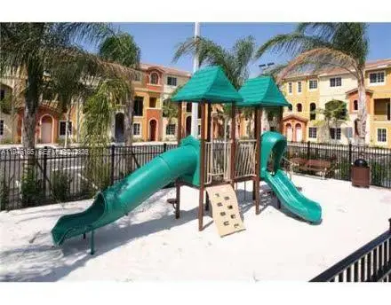 141 NW 2nd Ave #7, Hallandale Beach, FL 33009 - Image #2