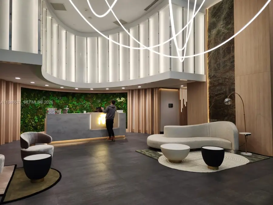 90 SW 3rd St #3706, Miami, FL 33130 - Image #2