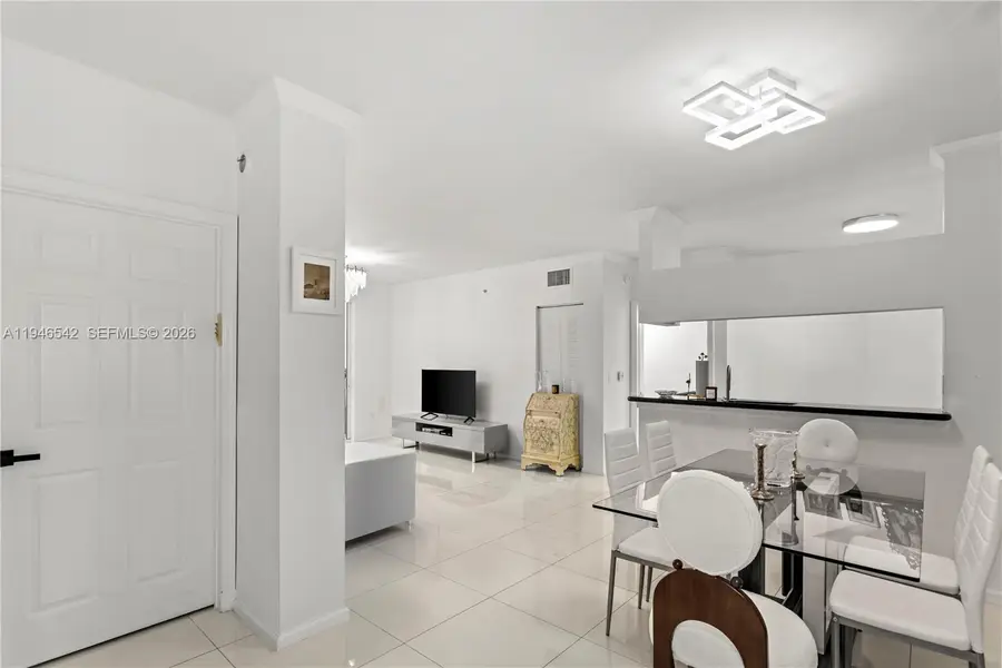 17150 N Bay Rd #2320, Sunny Isles Beach, FL 33160 - Image #3