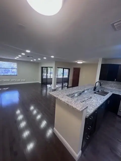 20005 NE 3rd Ct #6, Miami, FL 33179