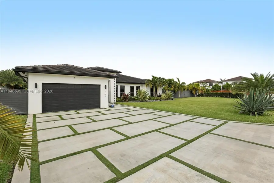 13203 SW 228th St, Miami, FL 33170 - Image #2