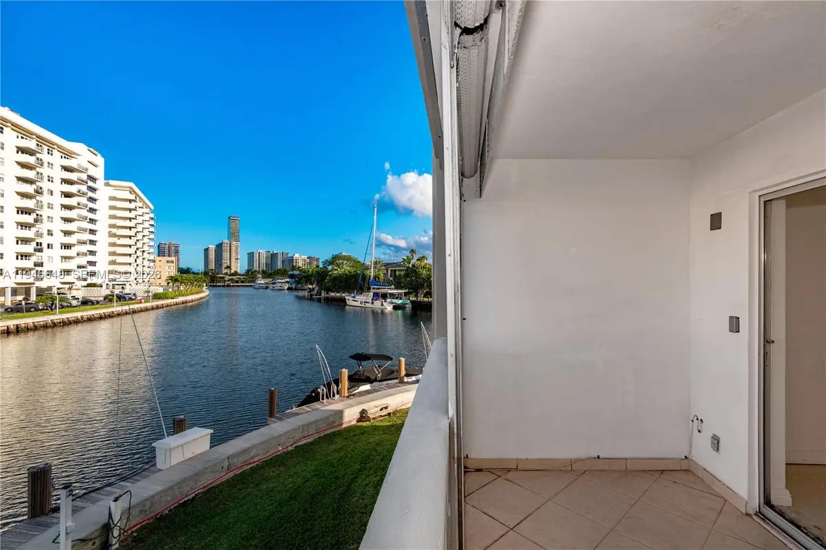 440 Paradise Isle Blvd #209, Hallandale Beach, FL 33009 - Image #1