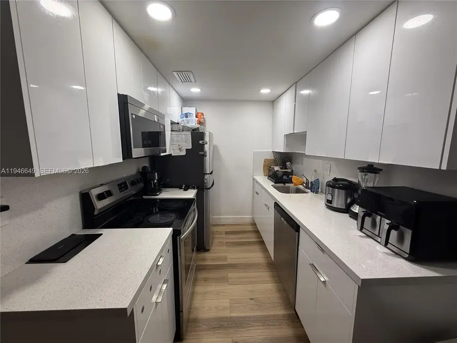 10822 N Kendall Dr #S23, Miami, FL 33176 - Image #2